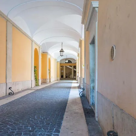 Easytopstay - Piazza Venezia Charming & Bright Apt-2