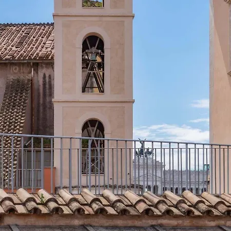 Easytopstay - Piazza Venezia Charming & Bright Apt-3